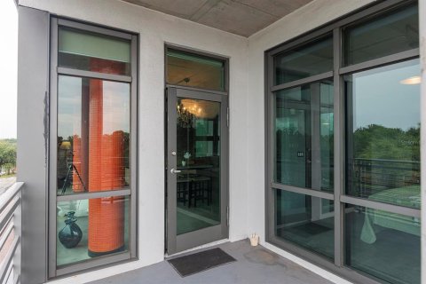Condo in Orlando, Florida, 2 bedrooms № 2381370 - photo 28