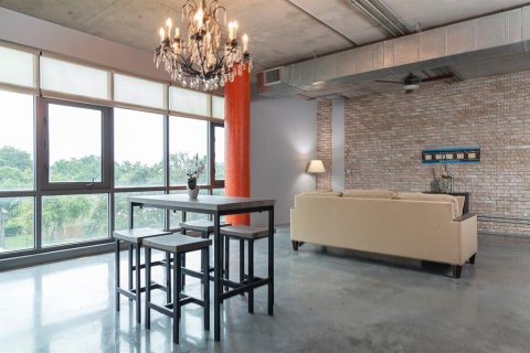 Condo in Orlando, Florida, 2 bedrooms № 2381370 - photo 20