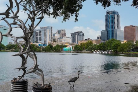 Condo in Orlando, Florida, 2 bedrooms № 2381370 - photo 27