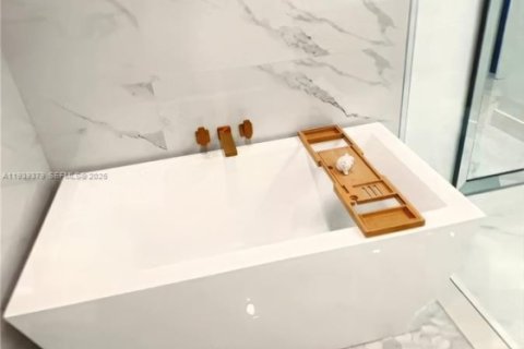 Copropriété à vendre à Hollywood, Floride: 3 chambres, 186.92 m2 № 1999138 - photo 14