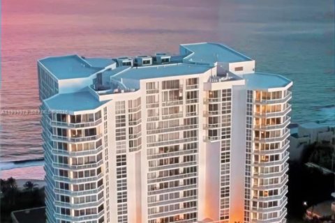 Copropriété à vendre à Hollywood, Floride: 3 chambres, 186.92 m2 № 1999138 - photo 19