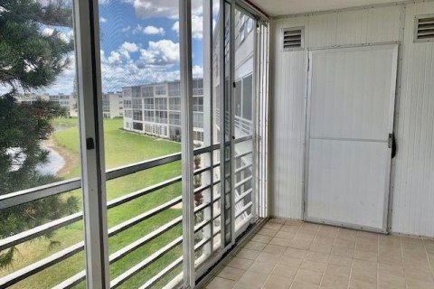 Copropriété à vendre à Boca Raton, Floride: 2 chambres, 81.75 m2 № 2245488 - photo 11