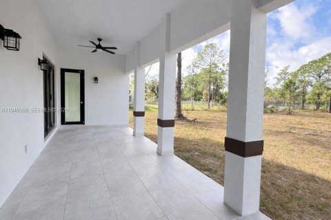 Villa ou maison à vendre à Naples, Floride: 4 chambres, 315.87 m2 № 2005505 - photo 17