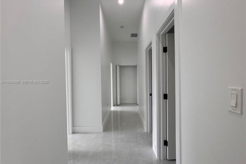 Villa ou maison à vendre à Naples, Floride: 4 chambres, 315.87 m2 № 2005505 - photo 7