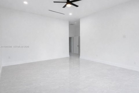 Villa ou maison à vendre à Naples, Floride: 4 chambres, 315.87 m2 № 2005505 - photo 12