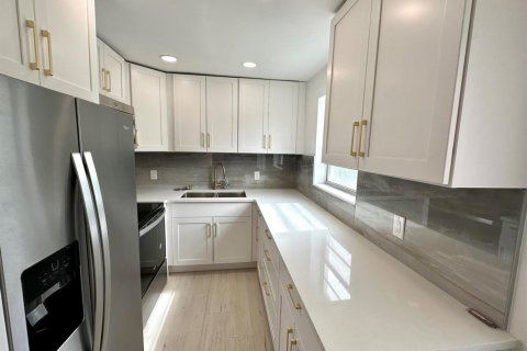 Condo à West Palm Beach, Floride, 2 chambres  № 2082315