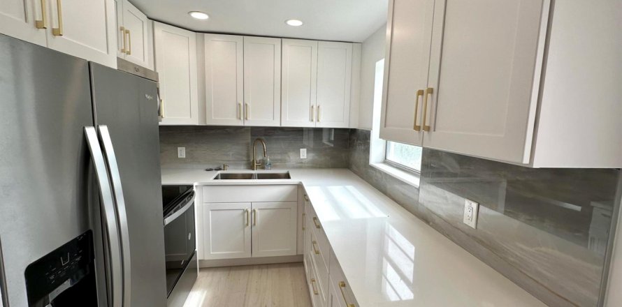 Condo à West Palm Beach, Floride, 2 chambres  № 2082315