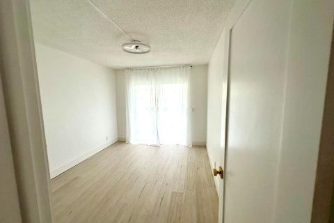 Copropriété à vendre à West Palm Beach, Floride: 2 chambres, 74.14 m2 № 2082315 - photo 18