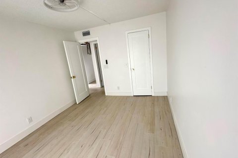 Copropriété à vendre à West Palm Beach, Floride: 2 chambres, 74.14 m2 № 2082315 - photo 17