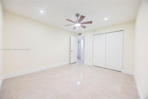 Condo in Deerfield Beach, Florida, 2 bedrooms  № 1968642 - photo 20