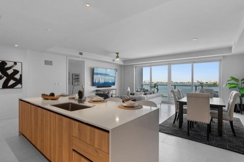 Condominio en alquiler en Clearwater, Florida, 2 dormitorios, 169.45 m2 № 1850060 - foto 6