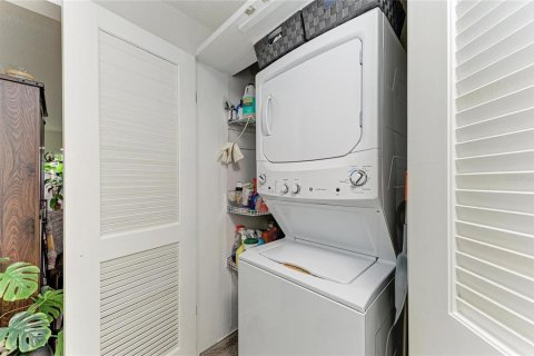 Condominio en venta en Sarasota, Florida, 2 dormitorios, 82.22 m2 № 2349277 - foto 29