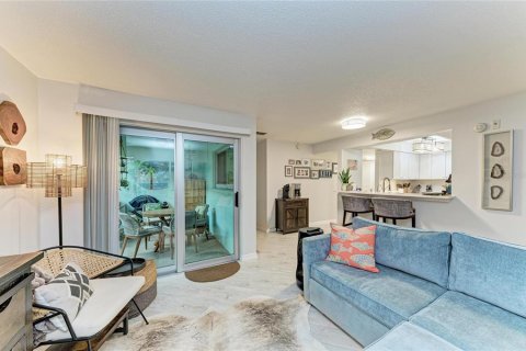 Condominio en venta en Sarasota, Florida, 2 dormitorios, 82.22 m2 № 2349277 - foto 11