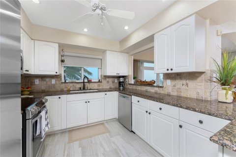 Condo in Punta Gorda, Florida, 3 bedrooms  № 1346580 - photo 8