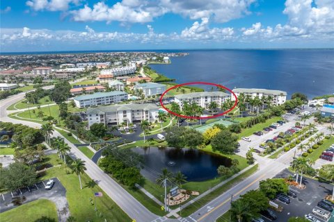 Condo in Punta Gorda, Florida, 3 bedrooms  № 1346580 - photo 12