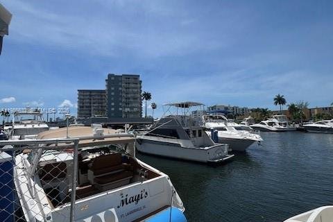 Terrain à vendre à Miami, Floride № 2044901 - photo 12