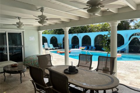 Casa en venta en Hollywood, Florida, 4 dormitorios, 224.92 m2 № 1862642 - foto 27