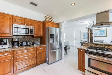 Casa en venta en Hollywood, Florida, 4 dormitorios, 224.92 m2 № 1862642 - foto 12