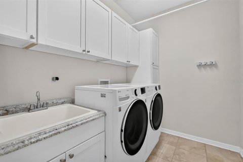 Villa ou maison à vendre à Grand Island, Floride: 4 chambres, 191.75 m2 № 2200749 - photo 8