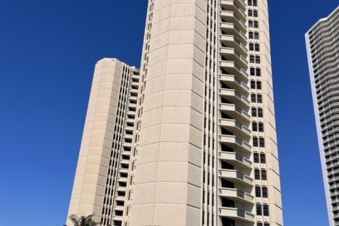 Купить кондоминиум в Ривьера-Бич, Флорида 5 комнат, 113.25м2, № 2252583 - фото 4