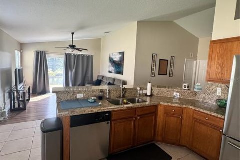 Villa ou maison à louer à Royal Palm Beach, Floride: 4 chambres, 165.83 m2 № 2117110 - photo 5