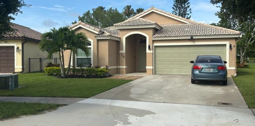Villa ou maison à Royal Palm Beach, Floride 4 chambres, 165.83 m2 № 2117110