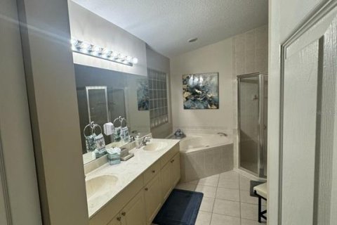 Villa ou maison à louer à Royal Palm Beach, Floride: 4 chambres, 165.83 m2 № 2117110 - photo 11