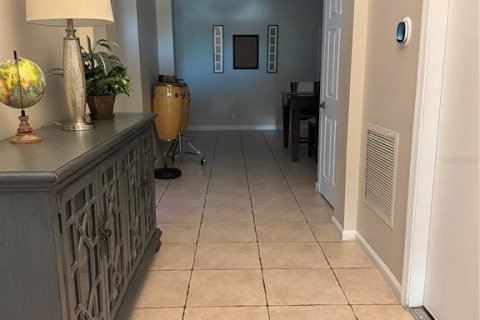Villa ou maison à louer à Royal Palm Beach, Floride: 4 chambres, 165.83 m2 № 2117110 - photo 2