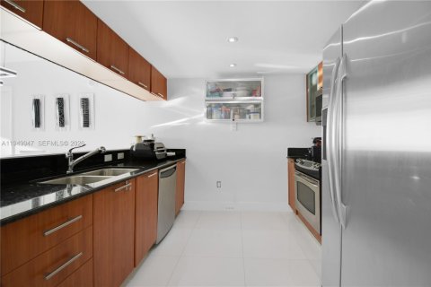 Купить кондоминиум в Майами, Флорида 2 спальни, 106.28м2, № 2005727 - фото 12