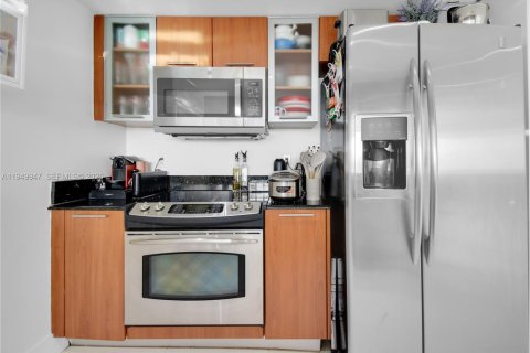 Купить кондоминиум в Майами, Флорида 2 спальни, 106.28м2, № 2005727 - фото 13