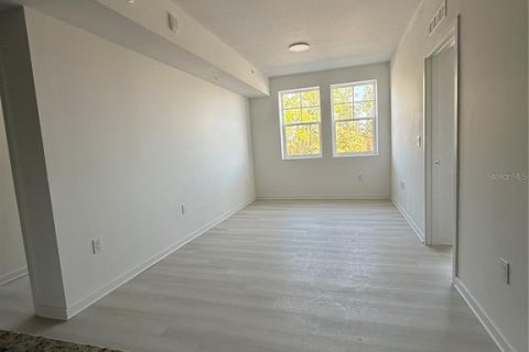 Apartamento en alquiler en Orlando, Florida, 2 dormitorios, 95.04 m2 № 2239106 - foto 5
