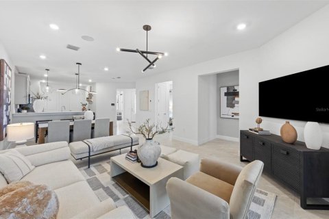 Villa ou maison à vendre à Lakewood Ranch, Floride: 2 chambres, 134.52 m2 № 2152258 - photo 12
