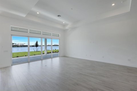 House in Naples, Florida 4 bedrooms, 413.97 sq.m. № 1849925 - photo 17