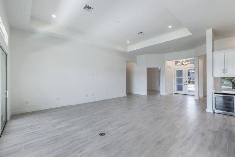 House in Naples, Florida 4 bedrooms, 413.97 sq.m. № 1849925 - photo 16
