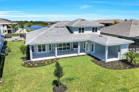 House in Naples, Florida 4 bedrooms, 413.97 sq.m. № 1849925 - photo 3