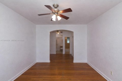 Appartement à louer à Miami Beach, Floride: 39.95 m2 № 1999389 - photo 3