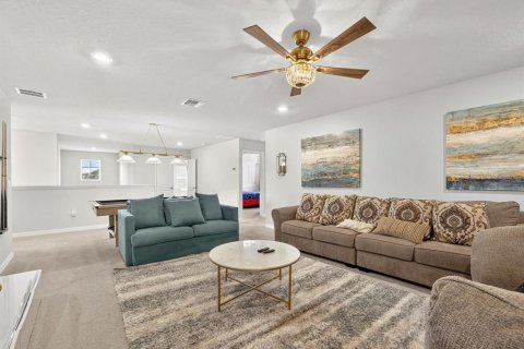 House in Davenport, Florida 8 bedrooms, 374.95 sq.m. № 2094795 - photo 27