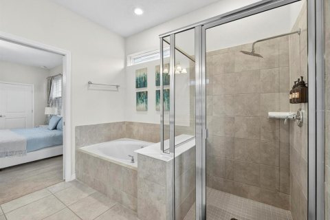 House in Davenport, Florida 8 bedrooms, 374.95 sq.m. № 2094795 - photo 21