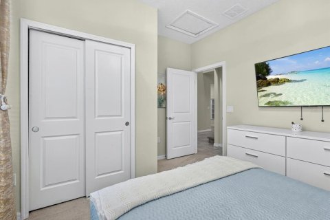 House in Davenport, Florida 8 bedrooms, 374.95 sq.m. № 2094795 - photo 23