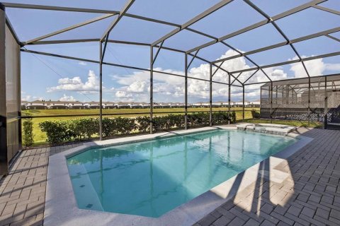 House in Davenport, Florida 8 bedrooms, 374.95 sq.m. № 2094795 - photo 14