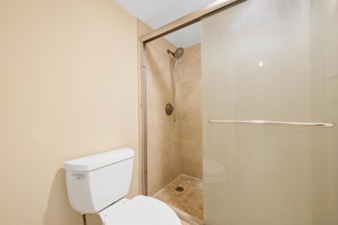 Copropriété à vendre à Pompano Beach, Floride: 3 chambres, 150.5 m2 № 2400744 - photo 11