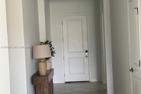 House in Fort Myers, Florida 4 bedrooms, 194.35 sq.m. № 2040495 - photo 8