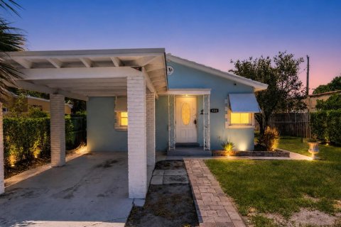 Villa ou maison à West Palm Beach, Floride 2 chambres, 64.01 m2 № 2288174