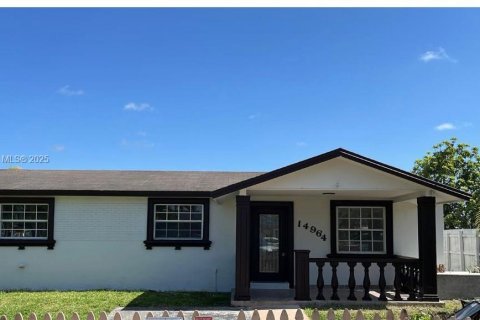 House in Homestead, Florida 3 bedrooms, 245.26 sq.m. № 1943978 - photo 3