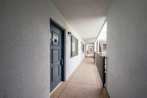 Condo in Delray Beach, Florida, 2 bedrooms  № 2268333 - photo 14