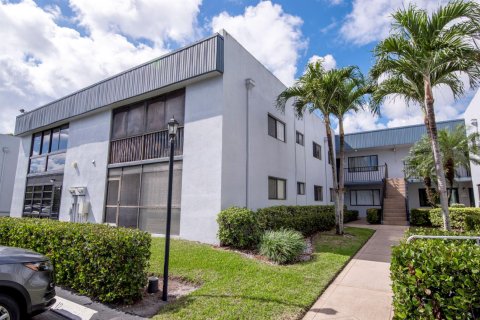 Condo in Delray Beach, Florida, 2 bedrooms  № 2268333 - photo 15