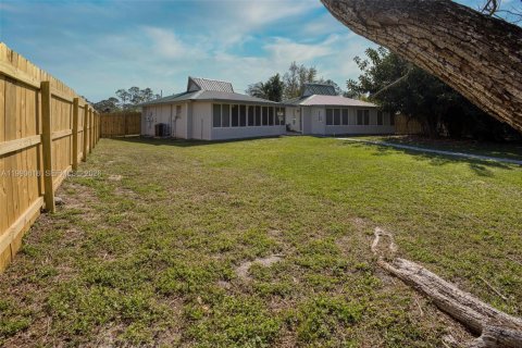 Commercial property in Lake Placid, Florida 167.97 sq.m. № 2058038 - photo 25