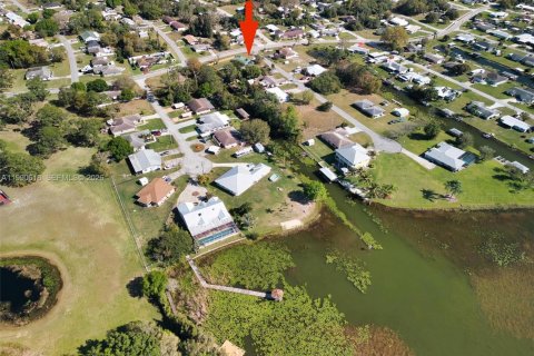 Commercial property in Lake Placid, Florida 167.97 sq.m. № 2058038 - photo 29