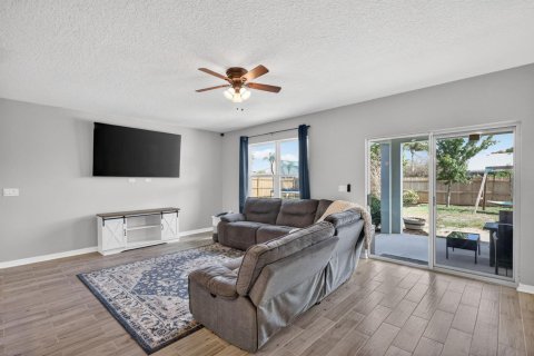 Villa ou maison à vendre à Port St. Lucie, Floride: 3 chambres, 174.01 m2 № 2176792 - photo 3