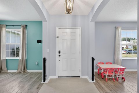 Villa ou maison à vendre à Port St. Lucie, Floride: 3 chambres, 174.01 m2 № 2176792 - photo 4